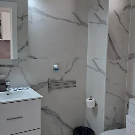 아파트 Shining Gold El Dorado With Free Parking And Wifi