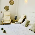 Shining Gold El Dorado With Free Parking And Wifi